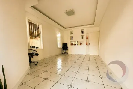 Casa com 3 Quartos à venda, 240m² no Centro, Palhoça