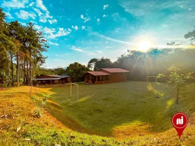 Fazenda/Sítio com 6 Quartos à venda, 130m² no , Mário Campos