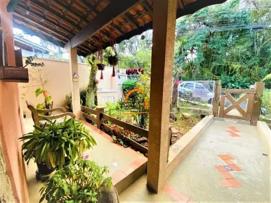 Casa com 3 Quartos à venda, 228m² no Jardim do Lago, Atibaia