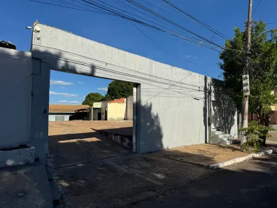 Imóvel Comercial com 3 Quartos para alugar, 800m² no Goiabeira, Cuiabá