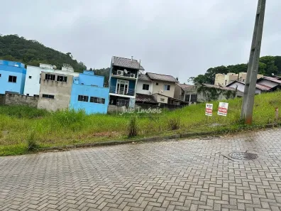 Lote/Terreno à venda, 252m² no Primeiro de Maio, Brusque