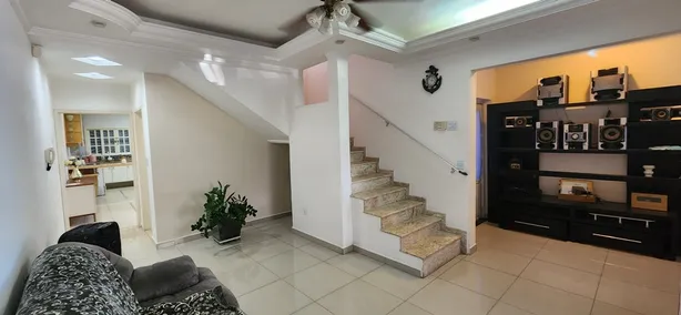 Sobrado com 3 Quartos à venda, 246m² no Conjunto Residencial Trinta e Um de Março, São José dos Campos