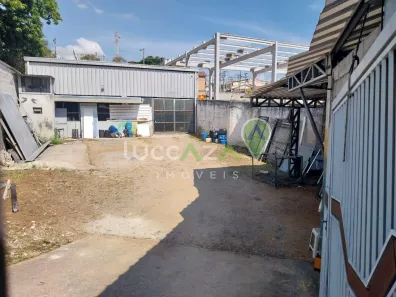 Galpão/Depósito/Armazém para alugar, 300m² no Parque Itamarati, Jacareí