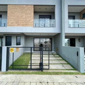 Sobrado com 2 Quartos à venda, 93m² no Morada das Palmeiras, Torres