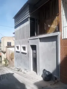 Casa com 2 Quartos à venda, 90m² no Engenheiro Leal, Rio de Janeiro