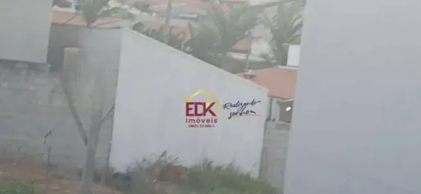 Lote/Terreno à venda, 250m² no Jardim Continental III, Taubaté
