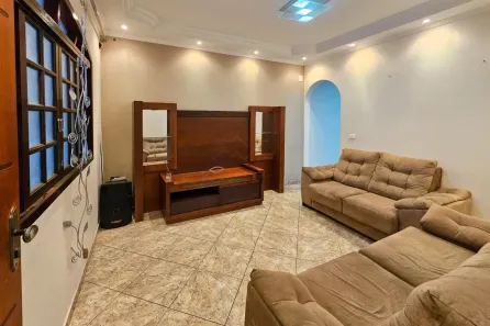 Sobrado com 4 Quartos à venda, 279m² no Parque Gerassi, Santo André