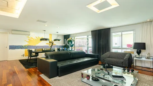 Apartamento com 4 Quartos à venda, 193m² no Água Verde, Curitiba
