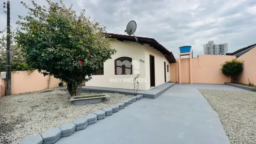 Casa com 1 Quarto para alugar, 52m² no Centro, Itajaí