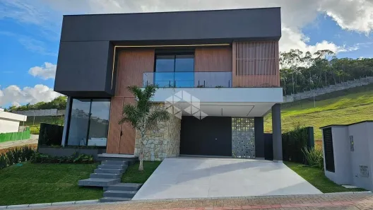 Casa de Condomínio com 4 Quartos à venda, 302m² no Centro, Camboriú