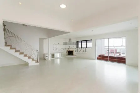 Apartamento com 4 Quartos à venda, 250m² no Vila Suzana, São Paulo