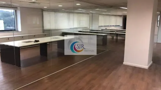 Sala Comercial à venda, 300m² no Cidade Monções, São Paulo