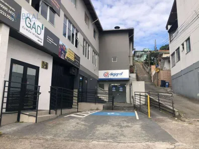 Ponto Comercial para alugar, 53m² no Saco dos Limões, Florianópolis