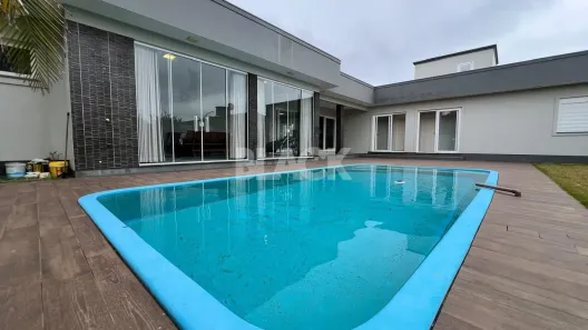 Casa com 4 Quartos à venda, 200m² no ,