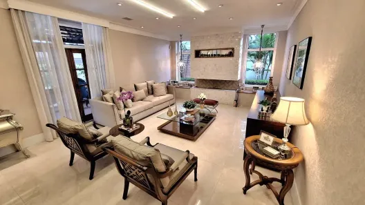 Sobrado com 3 Quartos à venda, 442m² no Jardim Leonor, São Paulo
