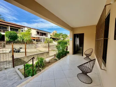 Casa com 3 Quartos à venda, 220m² no Santa Rosa, Niterói
