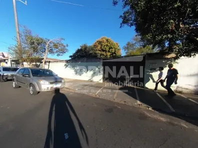 Casa com 3 Quartos para alugar, 199m² no Centro, São Carlos