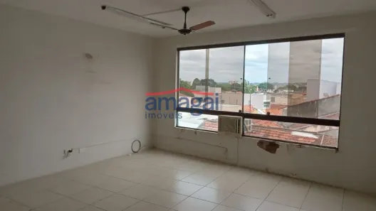 Sala Comercial para alugar, 30m² no Centro, Jacareí