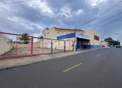 Lote/Terreno para alugar, 350m² no Marta Helena, Uberlândia