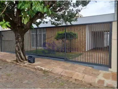 Casa com 3 Quartos à venda, 164m² no Centro, Araraquara