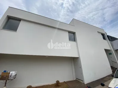 Ponto Comercial para alugar, 530m² no Lídice, Uberlândia