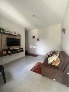 Casa com 3 Quartos à venda, 100m² no Jardim Karaíba, Uberlândia
