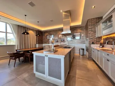 Casa com 4 Quartos à venda, 452m² no Praia do Estaleiro, Balneário Camboriú