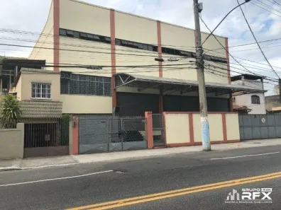 Prédio Comercial com 2 Quartos para alugar, 2300m² no Venda da Cruz, São Gonçalo