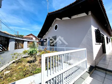 Casa com 3 Quartos à venda, 132m² no Balneário Três Marias, Peruíbe