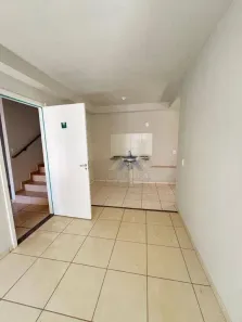 Apartamento com 2 Quartos à venda, 44m² no Colinas, Londrina