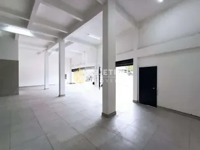 Ponto Comercial à venda, 555m² no Passo da Areia, Porto Alegre