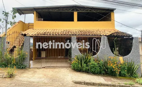 Casa com 3 Quartos à venda, 411m² no Parque Independência III, Juiz de Fora