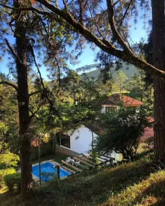 Fazenda/Sítio com 4 Quartos à venda, 450m² no Centro, Bicas