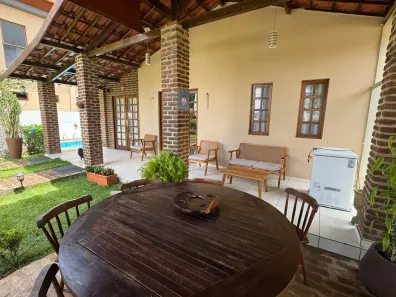 Apartamento com 4 Quartos para alugar, 170m² no , Bananeiras