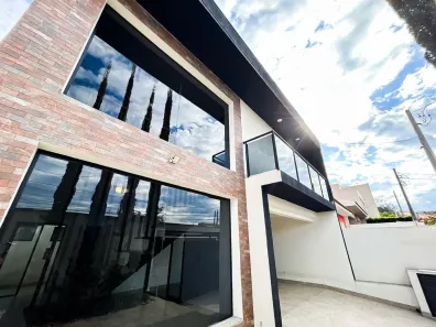 Casa com 4 Quartos à venda, 200m² no Jardim Paraíso, Votorantim