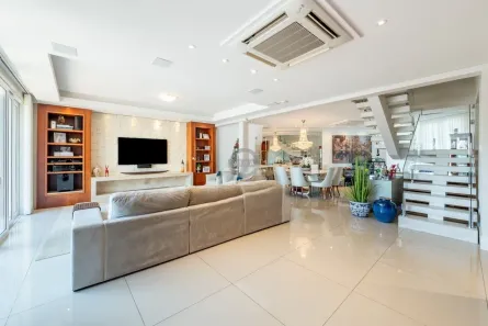 Casa com 4 Quartos à venda, 453m² no Chácara das Pedras, Porto Alegre