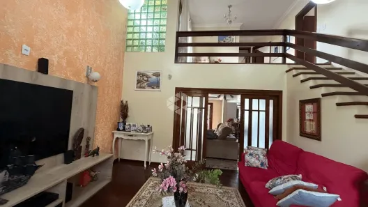 Casa com 3 Quartos à venda, 242m² no Centro, Canoas