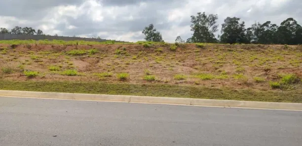 Lote/Terreno à venda, 675m² no Santa Cândida, Vinhedo