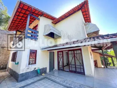 Casa de Condomínio com 4 Quartos à venda, 110m² no Itaipu, Niterói