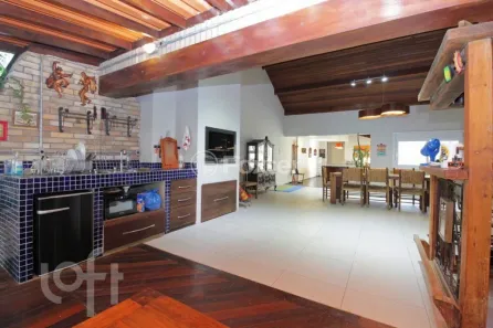 Casa com 3 Quartos à venda, 400m² no Independência, Porto Alegre