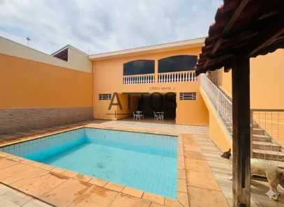 Casa com 4 Quartos para alugar, 269m² no Centreville, São Carlos