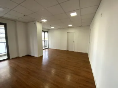 Sala Comercial para alugar, 80m² no Santo Amaro, São Paulo