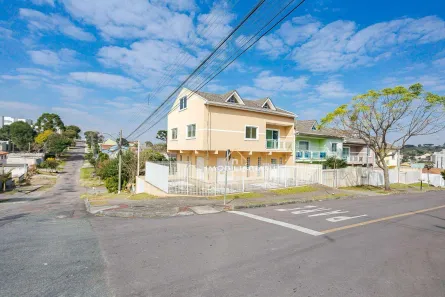 Sobrado com 3 Quartos à venda, 268m² no Tingui, Curitiba