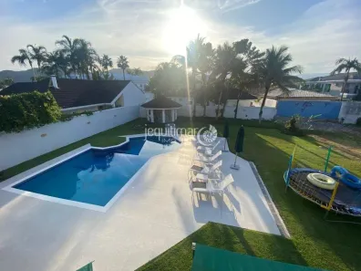 Casa de Condomínio com 5 Quartos à venda, 505m² no Jardim Acapulco, Guarujá