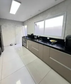 Casa com 3 Quartos à venda, 250m² no Cidade Jardim, Jacareí