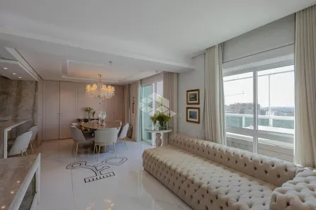 Apartamento com 3 Quartos à venda, 175m² no Três Figueiras, Porto Alegre