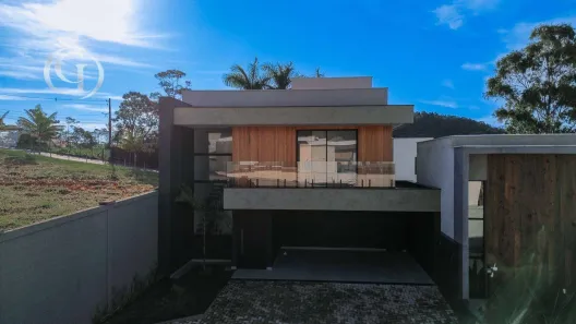 Casa de Condomínio com 4 Quartos à venda, 270m² no Vina Del Mar, Juiz de Fora