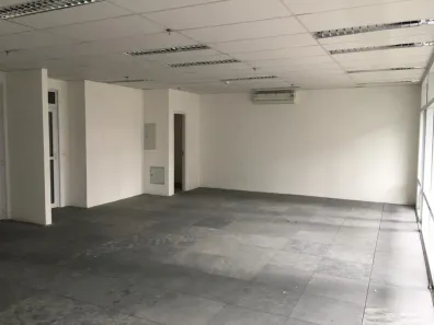 Sala Comercial para venda ou aluguel, 138m² no Cidade Monções, São Paulo