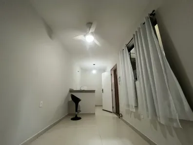 Kitnet com 1 Quarto para alugar, 35m² no Cavaleiros, Macaé