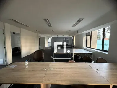 Sala Comercial para alugar, 140m² no Cidade Monções, São Paulo